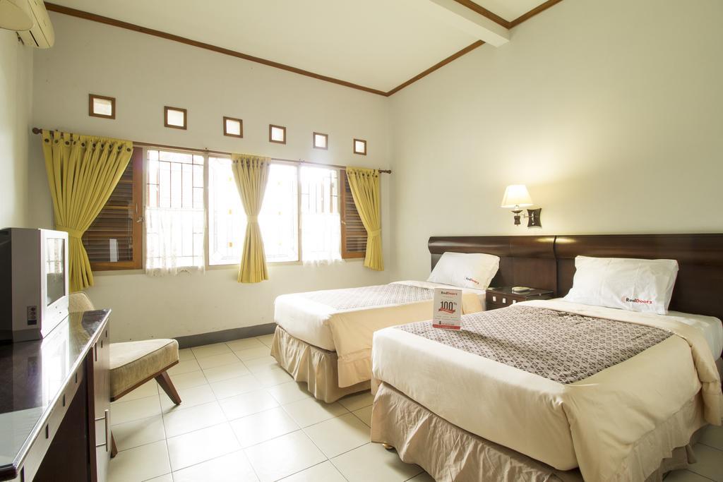 Reddoorz @ Setrasari Hotel Bandung Kamer foto