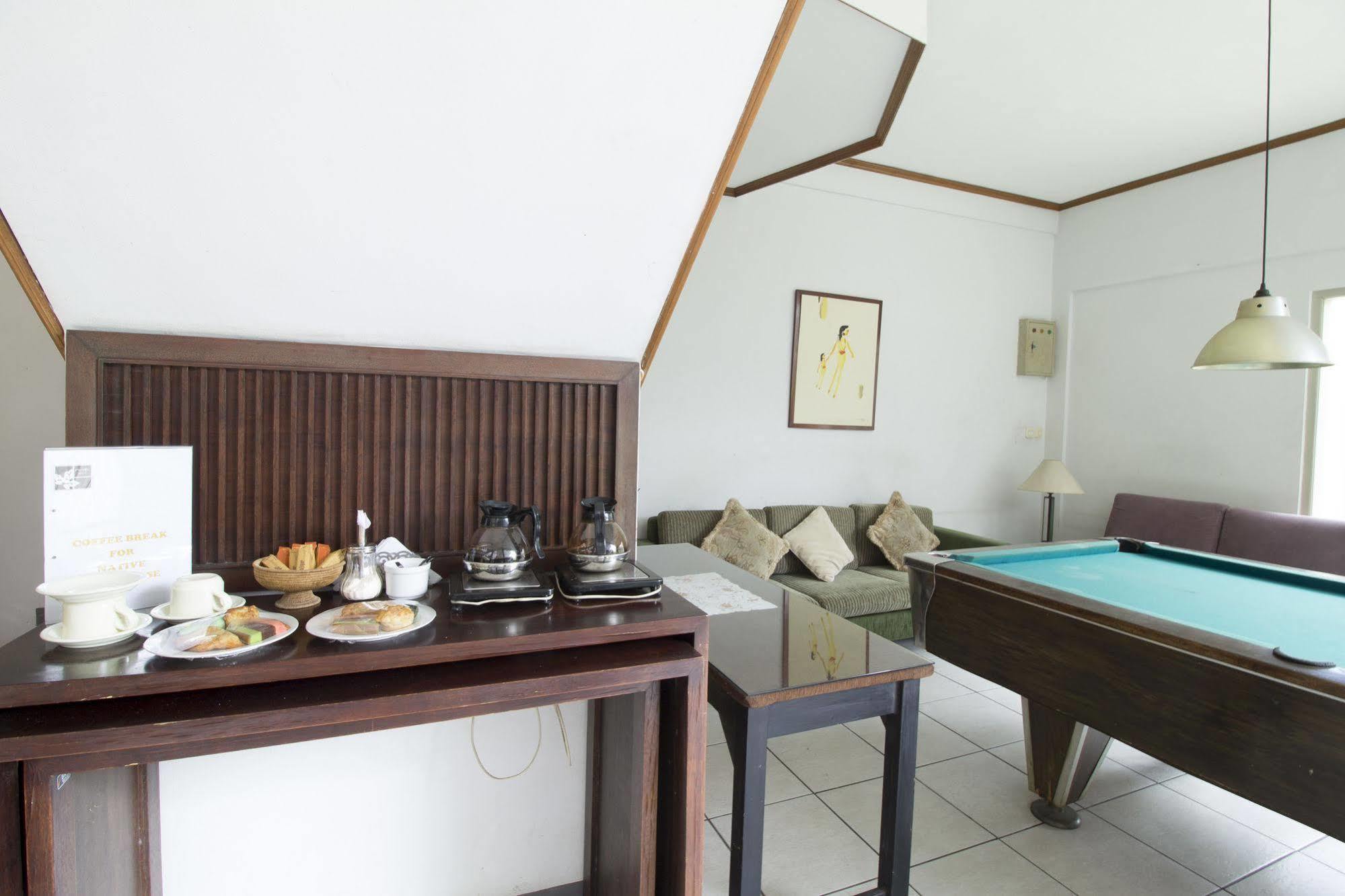Reddoorz @ Setrasari Hotel Bandung Buitenkant foto
